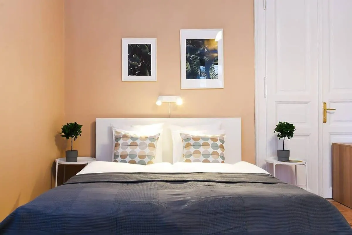 Very Central Very Spacious New Home Budapest Appartement