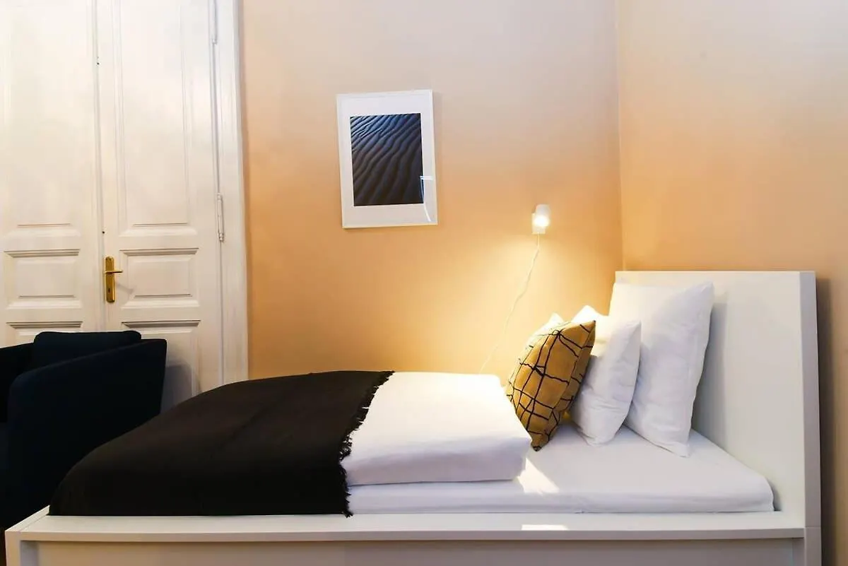Very Central Very Spacious New Home Budapest 0*,